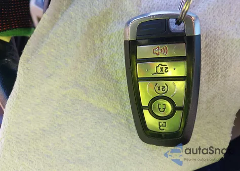 2019 Ford Explorer Limited z USA, uszkodzony, nr VIN 1FM5K7F89KGB13912